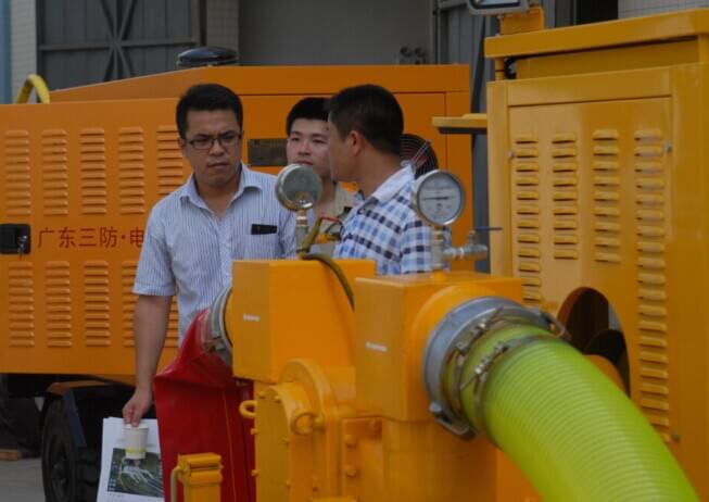 搶險救災用發(fā)電及給排水拖掛車(chē)