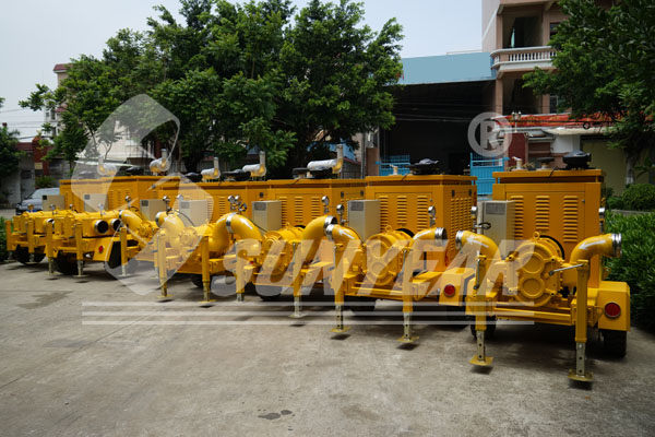 移動(dòng)泵車(chē)-前